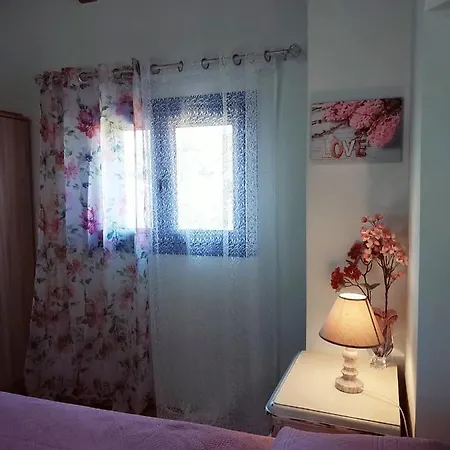 Maria Apartment Aliveri